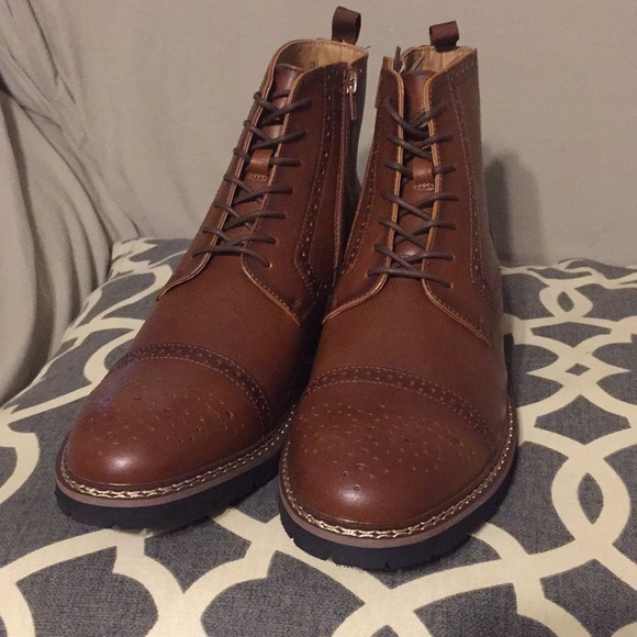 Steve Madden: Zip-Up Men’s Boots - Picture 2 of 4